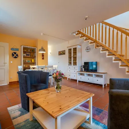 Rugana - Komfort Mit 2 Schlafzimmern Und Terrasse A61 公寓